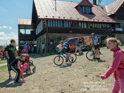 jak-chata-na-javorovem-oslavila-120-let